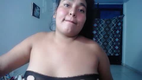 Snapshot of sexy_love_15 chatting on October 31, 2025, 4:57 am SIRENA LOVE online show from October 31, 2025, 4:57 am