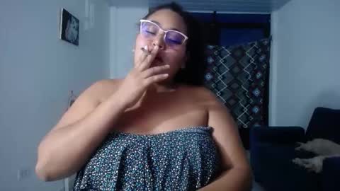 Snapshot of sexy_love_15 chatting on November 16, 2025, 5:46 am SIRENA LOVE online show from November 16, 2025, 5:46 am