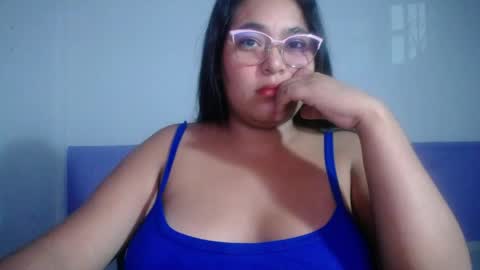 SIRENA LOVE online show from June 3, 2026, 5:43 am