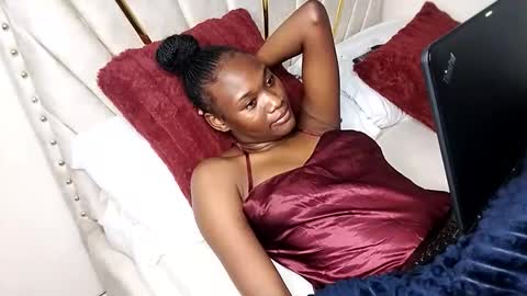 Nyla online show from April 18, 2026, 6:56 pm