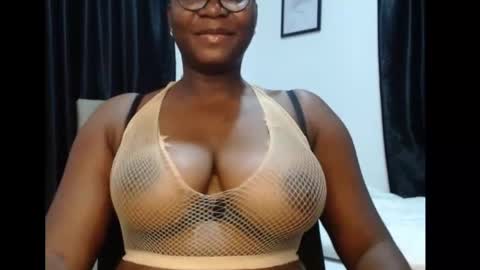 Snapshot of sexy_pearl12 chatting on May 30, 2026, 7:16 am zoe online show from May 30, 2026, 7:16 am