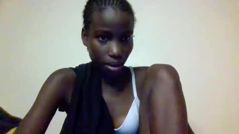 Snapshot of sexy_petittie chatting on November 6, 2025, 11:44 am sexy_petittie online show from November 6, 2025, 11:44 am