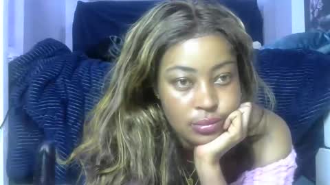 sexy pigeon online show from April 10, 2026, 3:01 am