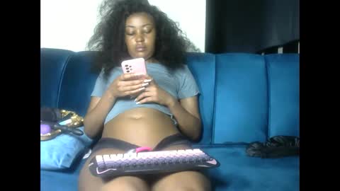 sexy pigeon online show from May 18, 2026, 12:18 am