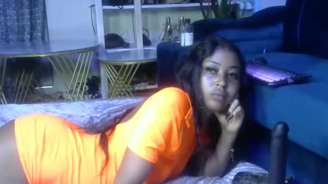 sexy pigeon online show from May 26, 2026, 1:45 am