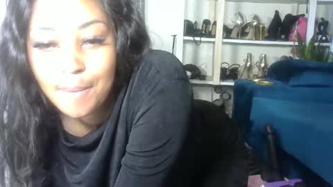 sexy pigeon online show from May 27, 2026, 11:29 am