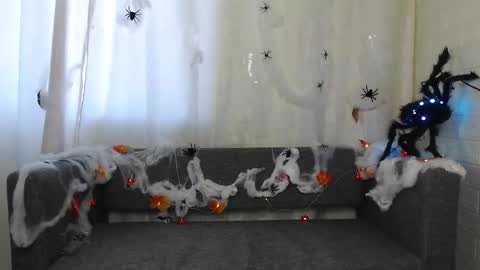 Snapshot of sexy_sansa chatting on October 15, 2025, 8:14 am Alina online show from October 15, 2025, 8:14 am