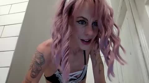 Snapshot of sexy_scarlett_cinnamon chatting on November 18, 2025, 5:45 am sexy scarlett cinnamon online show from November 18, 2025, 5:45 am