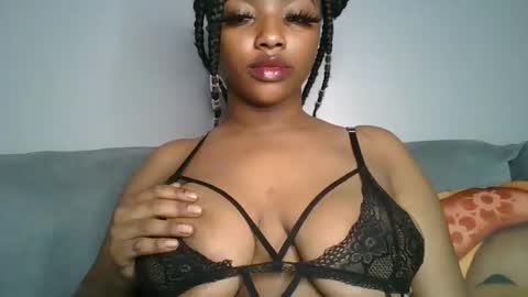 Snapshot of sexy_sweetcandy chatting on December 25, 2024, 12:26 pm sexy sweetcandy online show from December 25, 2024, 12:26 pm