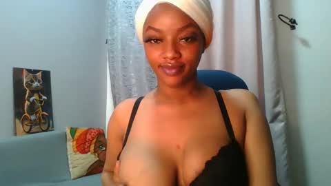 Snapshot of sexy_sweetcandy chatting on October 9, 2025, 6:33 am sexy sweetcandy online show from October 9, 2025, 6:33 am