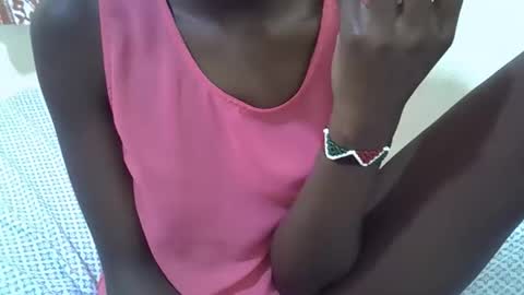 Snapshot of sexy_tania1 chatting on October 30, 2025, 9:44 am sexy_tania1 online show from October 30, 2025, 9:44 am