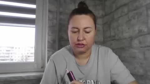 Snapshot of sexy_woman3333 chatting on December 2, 2025, 7:14 am Olivia online show from December 2, 2025, 7:14 am
