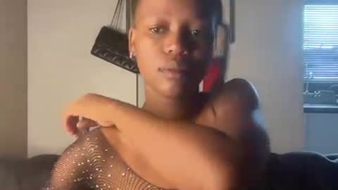 sexyasszeeee online show from February 24, 2026, 8:12 am