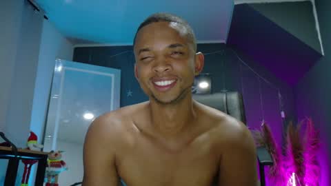 Snapshot of sexyblack1993 chatting on December 18, 2024, 11:30 pm sexyblack online show from December 18, 2024, 11:30 pm