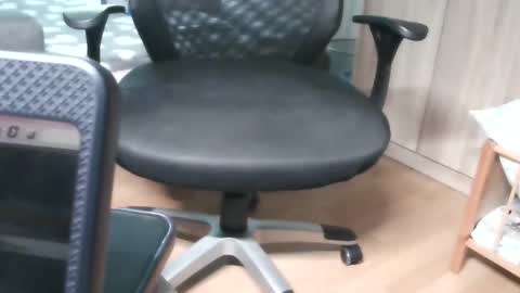 Snapshot of sexybub2 chatting on December 18, 2024, 2:17 pm sexybub2 online show from December 18, 2024, 2:17 pm