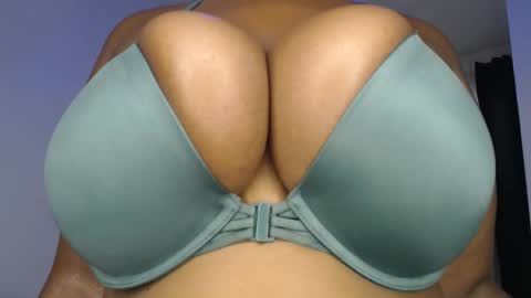 Snapshot of sexychocco_ chatting on May 28, 2026, 5:16 am sexychocco online show from May 28, 2026, 5:16 am