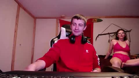 Austin and Megan online show from November 18, 2025, 7:40 pm