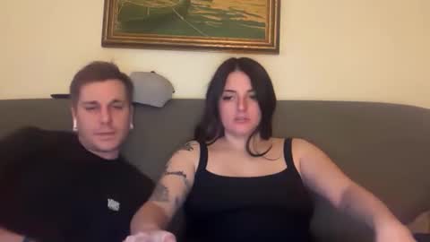 sexycouple41110 online show from March 3, 2026, 5:02 am