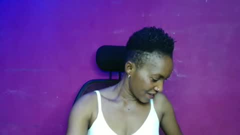 sexydoll32 online show from March 31, 2026, 2:02 am