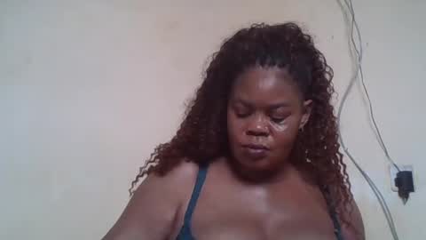 Snapshot of sexydove2 chatting on June 17, 2026, 6:49 am EMILY online show from June 17, 2026, 6:49 am