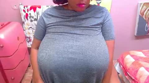 sexyebonylove89 online show from June 28, 2026, 11:22 pm