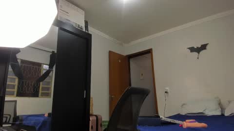 chris online show from March 3, 2025, 8:43 pm