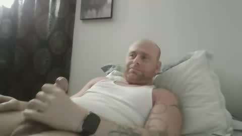 sexyfredy7722 online show from April 6, 2026, 4:10 am