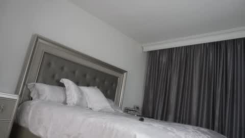 Snapshot of sexygirlforyouuu chatting on December 29, 2024, 5:21 am Vanessa online show from December 29, 2024, 5:21 am