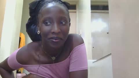 sexyhun084 online show from May 12, 2026, 1:52 pm