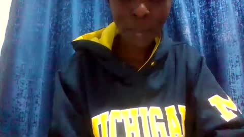 sexyjz02 online show from June 6, 2026, 5:12 am