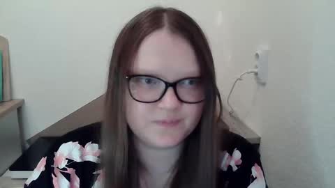 Snapshot of sexykitty_2 chatting on December 4, 2024, 2:59 pm Kate online show from December 4, 2024, 2:59 pm