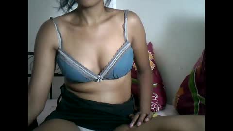 Snapshot of sexylarra12 chatting on December 29, 2024, 8:44 am sexylarra12 online show from December 29, 2024, 8:44 am