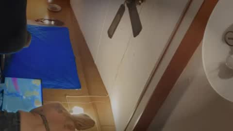 Lexi online show from November 28, 2025, 5:21 am