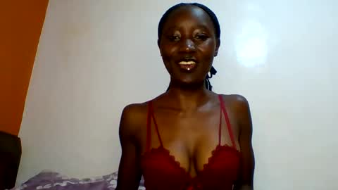 sexylucia5 online show from June 1, 2026, 1:24 pm