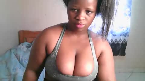 sexylucy33 online show from February 2, 2026, 10:25 am