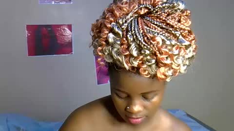 sexylucy33 online show from April 18, 2026, 12:47 am