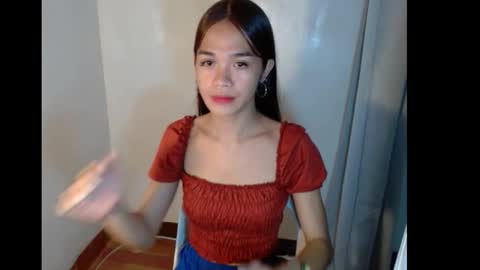 Snapshot of sexylunox chatting on October 12, 2025, 2:27 pm Lunox3 online show from October 12, 2025, 2:27 pm