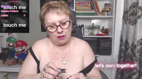 sexylynette4u online show from November 24, 2025, 10:15 am