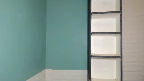 Mika online show from November 15, 2025, 2:13 pm