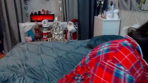 Snapshot of sexymilfsquirter chatting on January 15, 2025, 6:29 pm Victoria online show from January 15, 2025, 6:29 pm