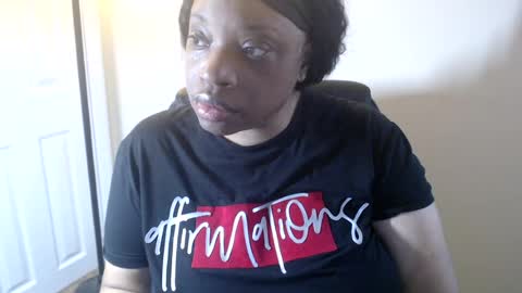 SexyMona online show from July 14, 2026, 10:21 am