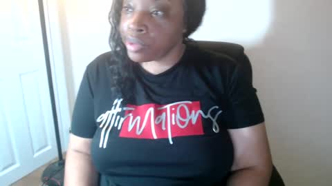 SexyMona online show from July 15, 2026, 4:51 am