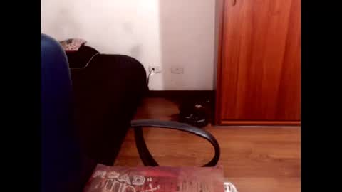 Snapshot of sexymone0618 chatting on January 8, 2025, 1:21 am sexymone0618 online show from January 8, 2025, 1:21 am