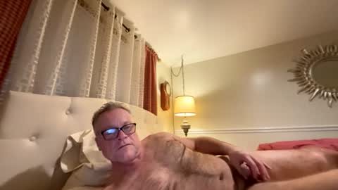 Snapshot of sexymundeman chatting on March 8, 2026, 3:21 am Raymond Art Model online show from March 8, 2026, 3:21 am