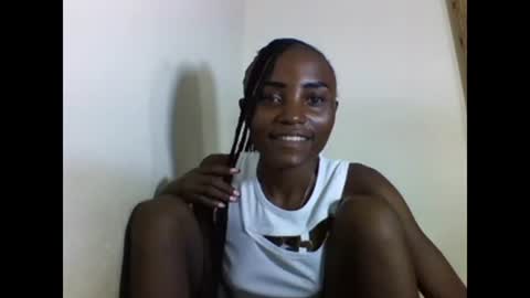 VIVIAN online show from March 4, 2025, 5:13 pm