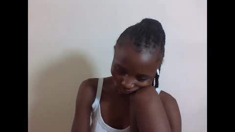 VIVIAN online show from October 24, 2025, 7:38 am