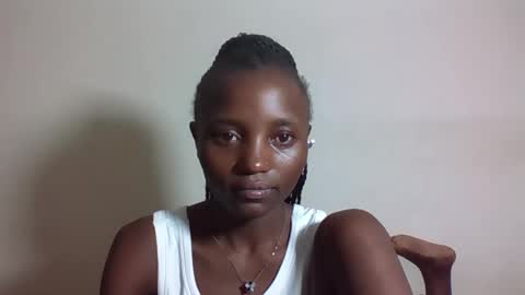 VIVIAN online show from October 24, 2025, 7:43 pm