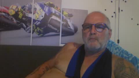 sexypaa online show from June 28, 2026, 12:44 pm