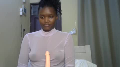 Snapshot of sexypetite_lee chatting on January 16, 2025, 11:58 am Lee online show from January 16, 2025, 11:58 am