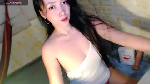 Snapshot of sexypinaymiya chatting on December 19, 2024, 5:40 am Miyah online show from December 19, 2024, 5:40 am
